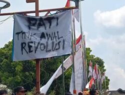 Demo Besar di Pati: Ribuan Warga Tuntut Bupati Mundur, DPRD Gunakan Hak Angket